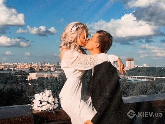 Алина Гросу тайно вышла замуж (фото)