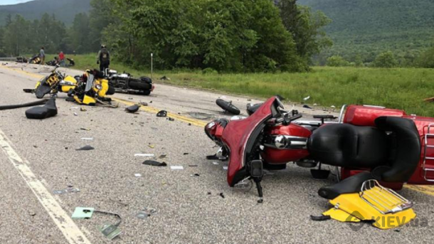 Страшная авария в США: в столкновении с легковушкой погибли семеро байкеров